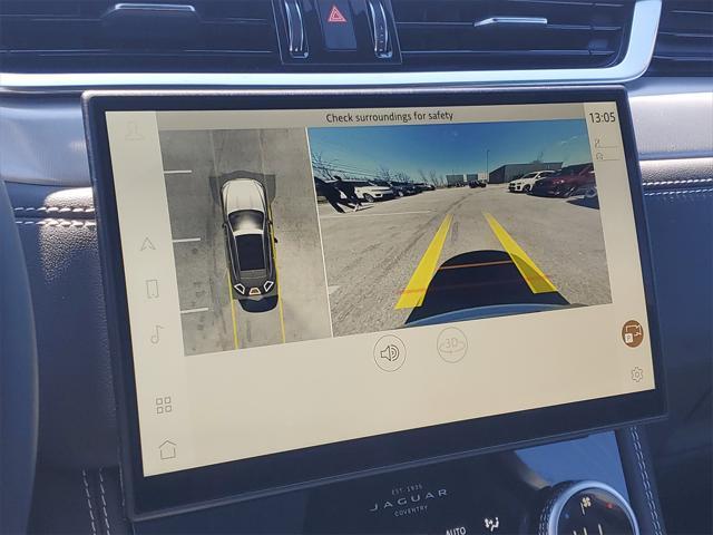 Photo of 2025 Fuji White Jaguar F-PACE