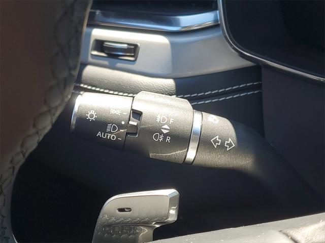 Photo of 2025 Fuji White Jaguar F-PACE