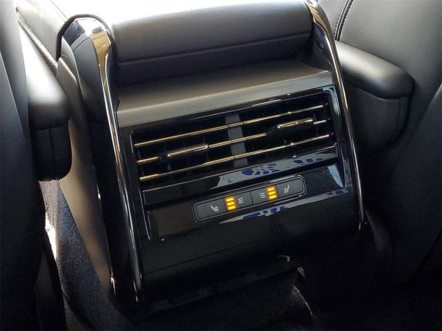 Photo of 2024 Santorini Black Metallic Land Rover Range Rover Sport