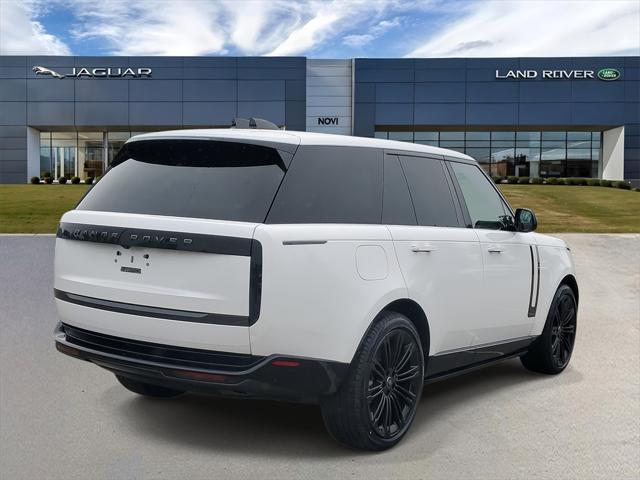 Photo of 2024 Ostuni Pearl White Metallic Land Rover Range Rover