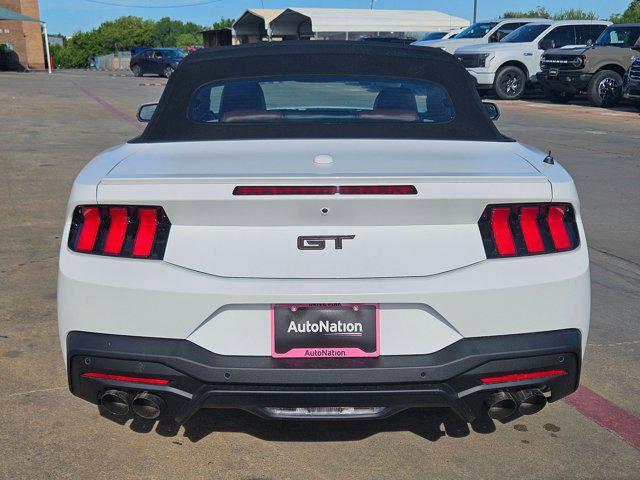 Photo of 2025 Oxford White Ford Mustang