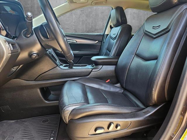 Photo of 2018 Dark Granite Metallic Cadillac XT5