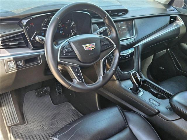 Photo of 2018 Dark Granite Metallic Cadillac XT5