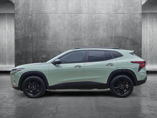 Photo of 2025 Cacti Green Chevrolet Trax