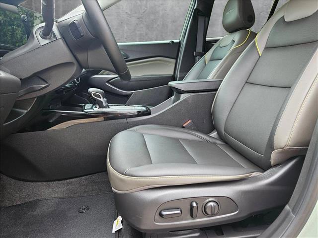 Photo of 2025 Cacti Green Chevrolet Trax
