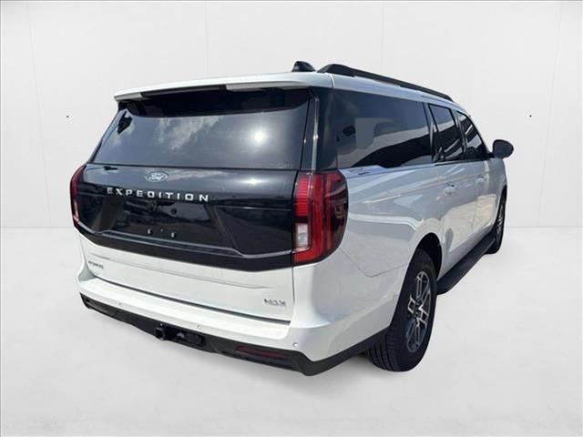 Photo of 2025 Star White Metallic Tri-Coat Ford Expedition Max