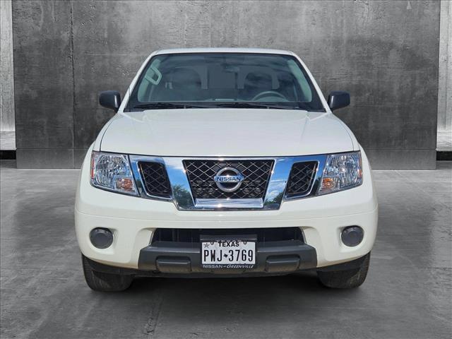 Photo of 2021 Glacier White Nissan Frontier