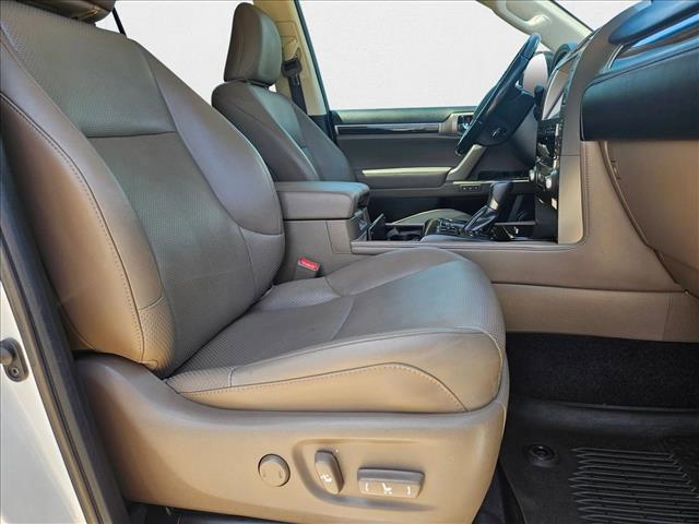 Photo of 2020 Starfire Pearl Lexus GX 460