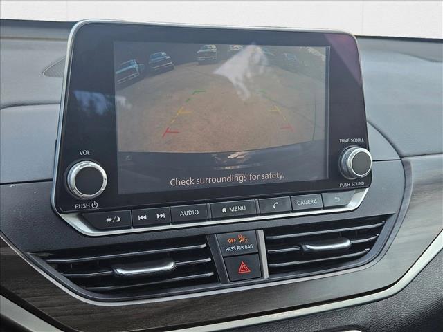 Photo of 2023 Super Black Nissan Altima