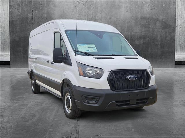 Photo of 2025 Oxford White Ford Transit-250