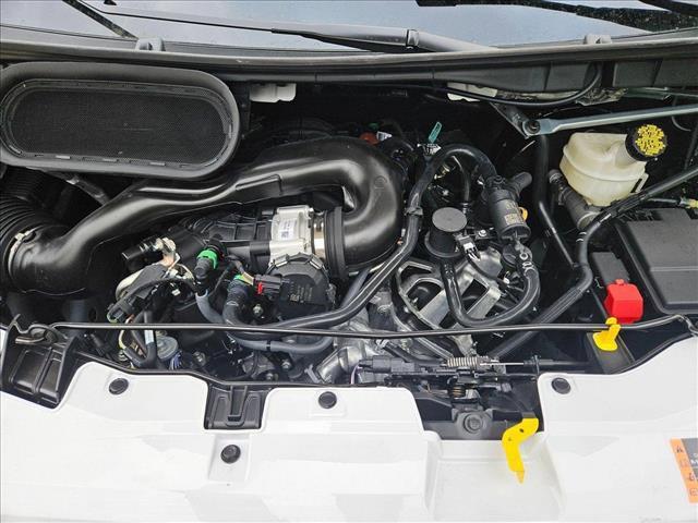 Photo of 2025 Oxford White Ford Transit-250