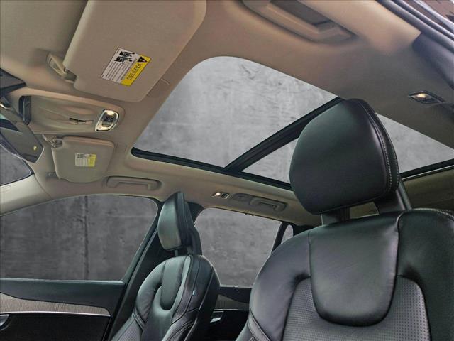 Photo of 2021  Volvo XC90