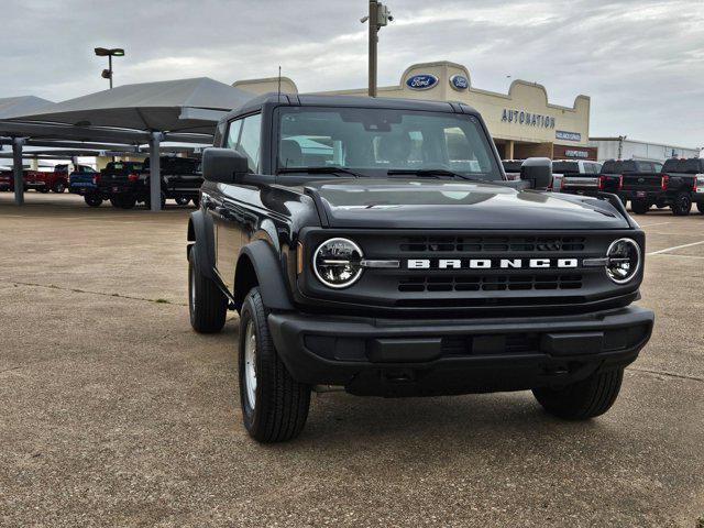 Photo of 2025 Shadow Black Ford Bronco