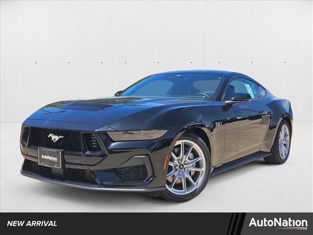Photo of 2025 Shadow Black Ford Mustang