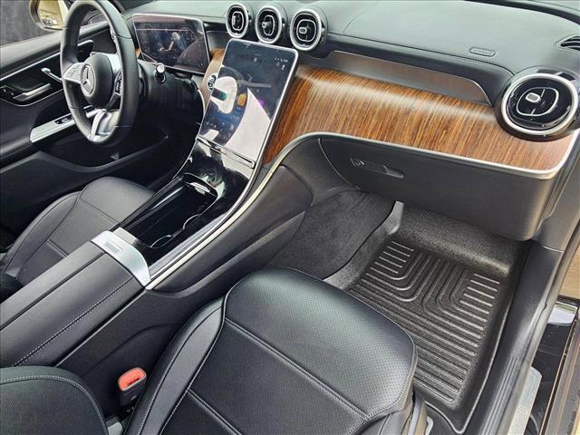Photo of 2025  Mercedes-Benz GLC 300