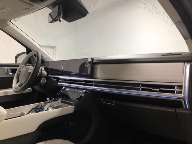 Photo of 2025 Ecotronic Gray Matte Hyundai SANTA FE