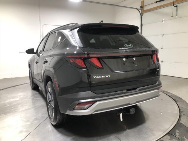 Photo of 2025 Phantom Black Hyundai TUCSON