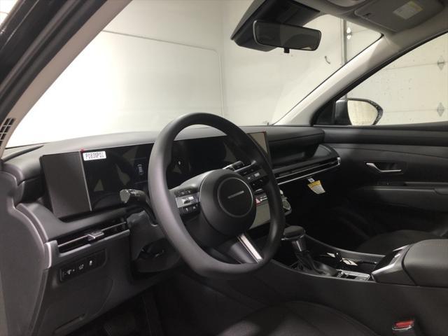 Photo of 2025 Phantom Black Hyundai TUCSON