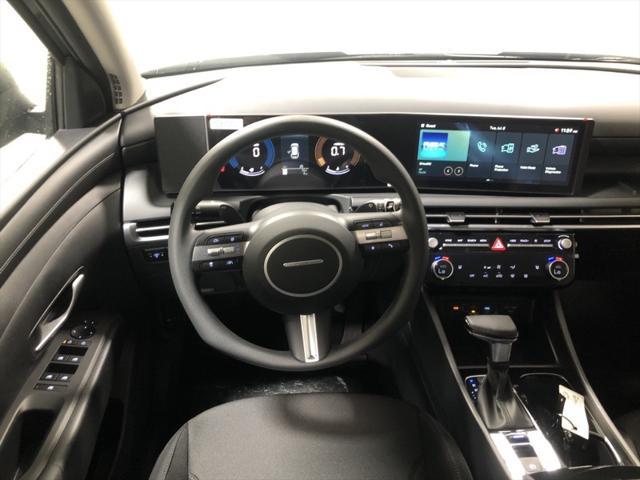 Photo of 2025 Phantom Black Hyundai TUCSON