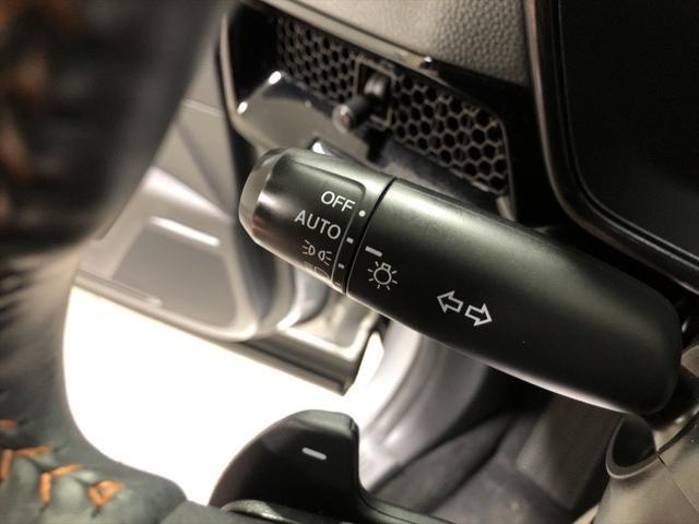 Photo of 2024 Lunar Silver Metallic Honda CR-V Hybrid