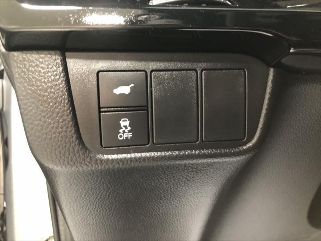 Photo of 2024 Lunar Silver Metallic Honda CR-V Hybrid