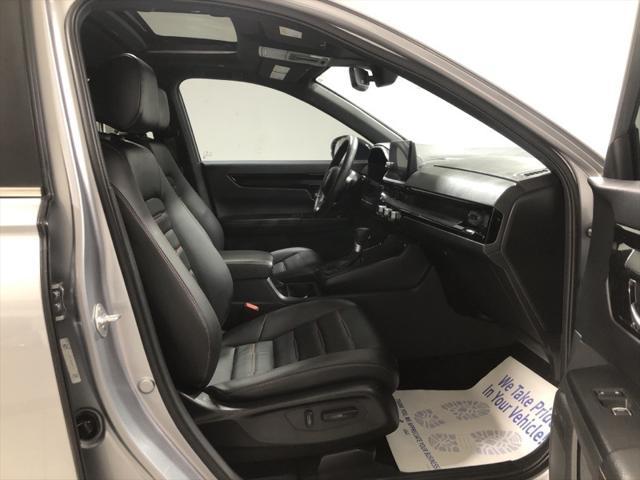 Photo of 2024 Lunar Silver Metallic Honda CR-V Hybrid