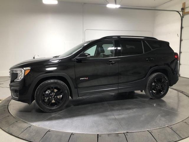 Photo of 2024 Ebony Twilight Metallic GMC Terrain