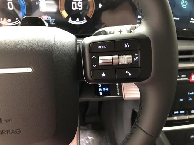 Photo of 2025 Phantom Black Hyundai SANTA FE