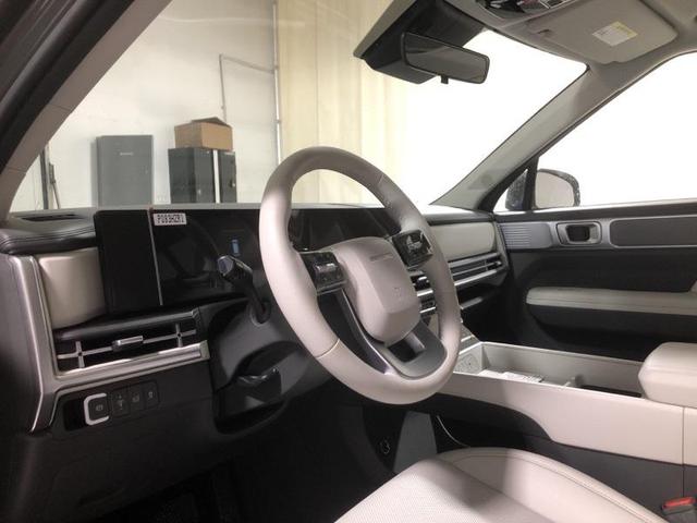 Photo of 2025 Hampton Gray Hyundai SANTA FE