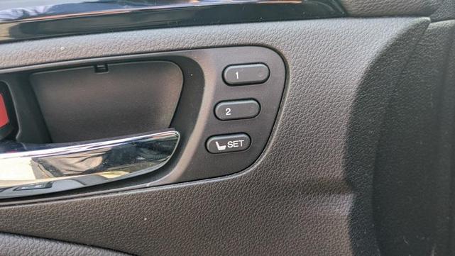 Photo of 2022 Crystal Black Pearl Honda Pilot