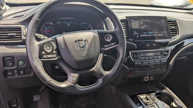 Photo of 2022 Crystal Black Pearl Honda Pilot
