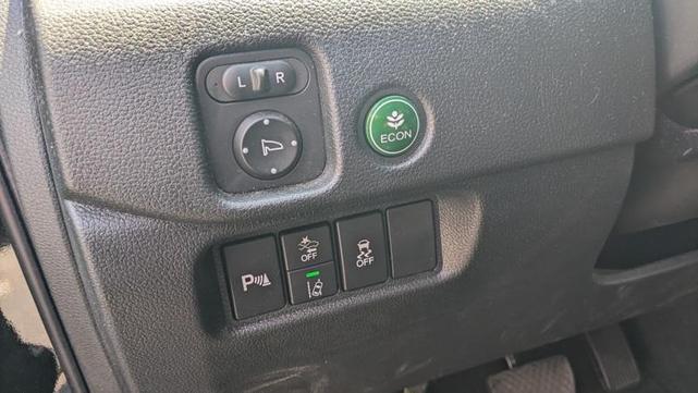 Photo of 2022 Crystal Black Pearl Honda Pilot