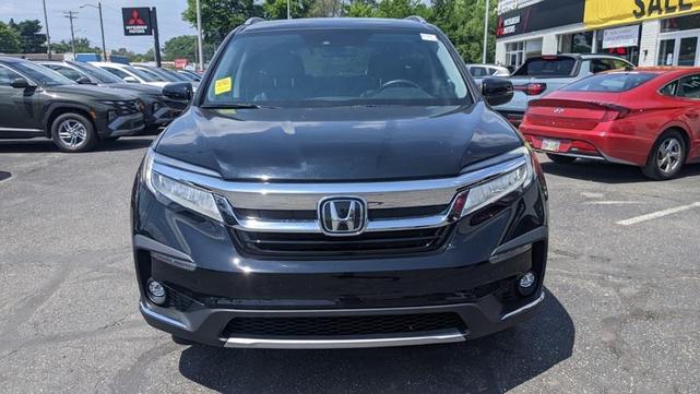 Photo of 2022 Crystal Black Pearl Honda Pilot