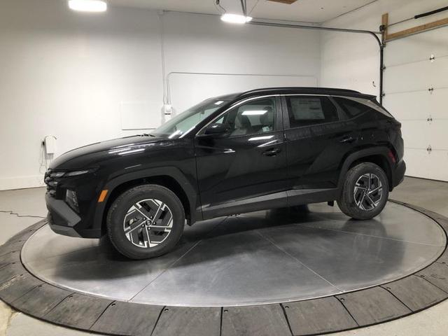 Photo of 2025 Ash Black Hyundai TUCSON Hybrid