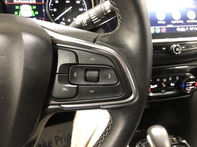 Photo of 2023 White Frost Tricoat Buick Encore GX