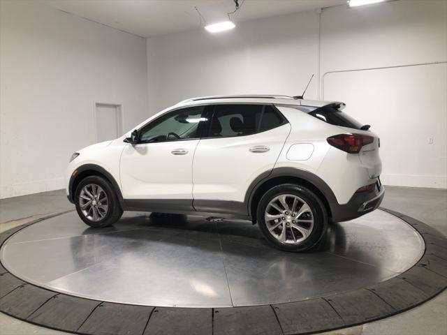 Photo of 2023 White Frost Tricoat Buick Encore GX