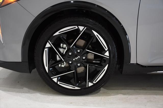 Photo of 2025 Steel Gray Kia K4