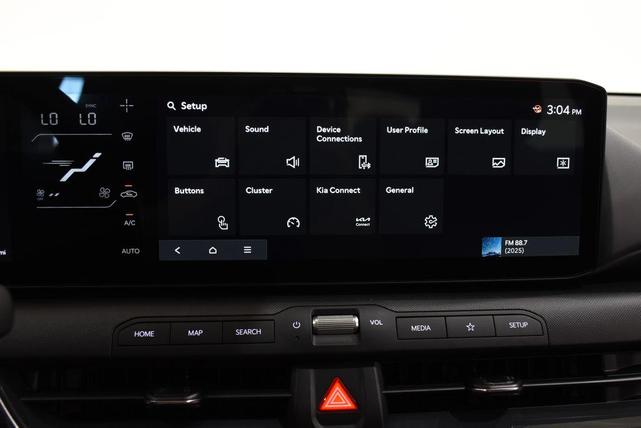 Photo of 2025 Snow White Pearl Kia K4