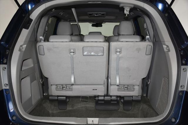 Photo of 2015 Obsidian Blue Pearl Honda Odyssey