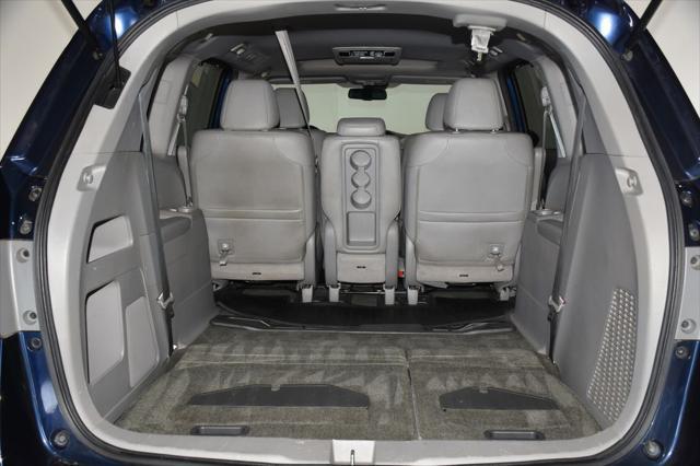 Photo of 2015 Obsidian Blue Pearl Honda Odyssey