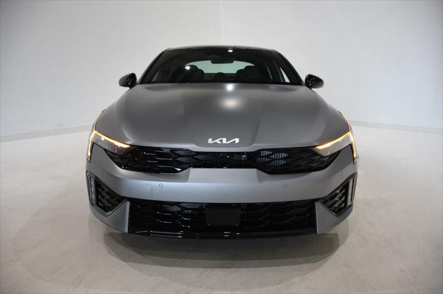 Photo of 2026 Steel Matte Gray Kia K5
