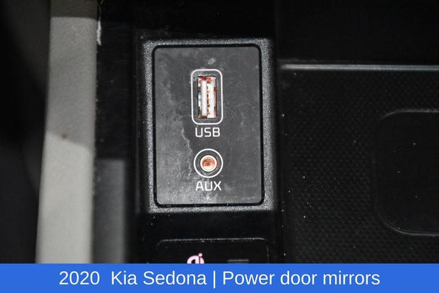 Photo of 2020 Snow White Pearl Kia Sedona