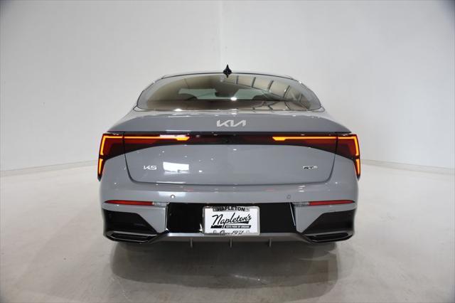 Photo of 2026 Wolf Gray Kia K5