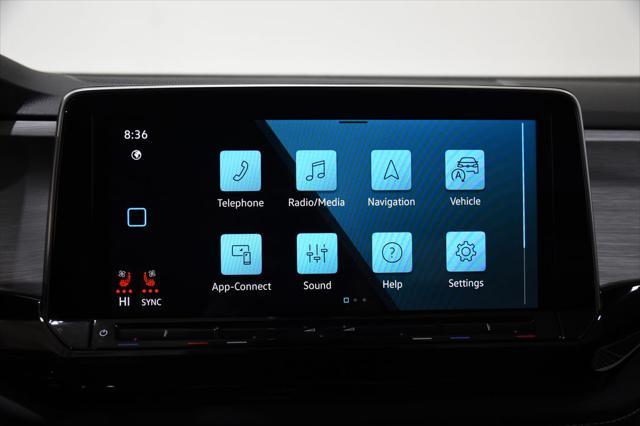 Photo of 2025 Deep Black Pearl Volkswagen Atlas Cross Sport