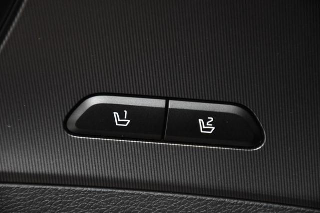 Photo of 2026 Wolf Gray Kia Sportage Hybrid