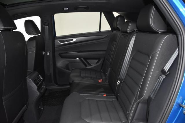 Photo of 2025 Blue Volkswagen Atlas Cross Sport