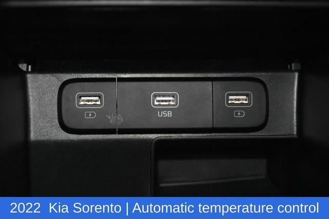 Photo of 2022 Passion Red Tintcoat Kia Sorento