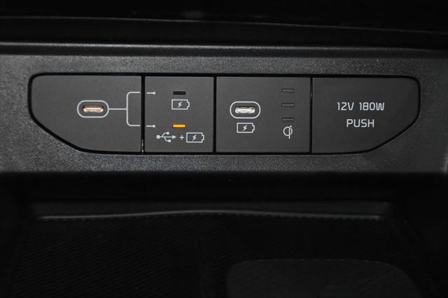 Photo of 2026 Snow White Pearl Kia K5