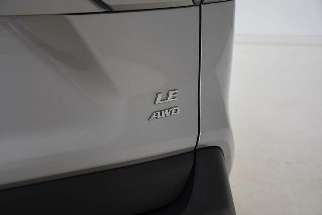 Photo of 2024 Silver Sky Metallic Toyota RAV4
