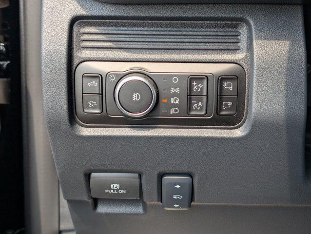 Photo of 2025 Agate Black Metallic Ford F-350